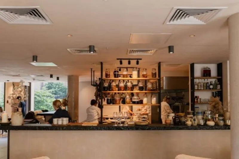 St Barts: Experience the Magic of an Open Plan Kitchen in London